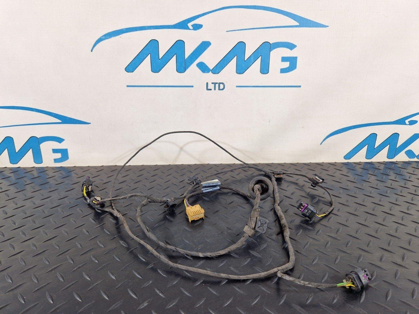 16-19 AUDI A4 B9 GENUINE REAR BUMPER PARKING SENSOR PDC WIRING LOOM 8W0971104A
