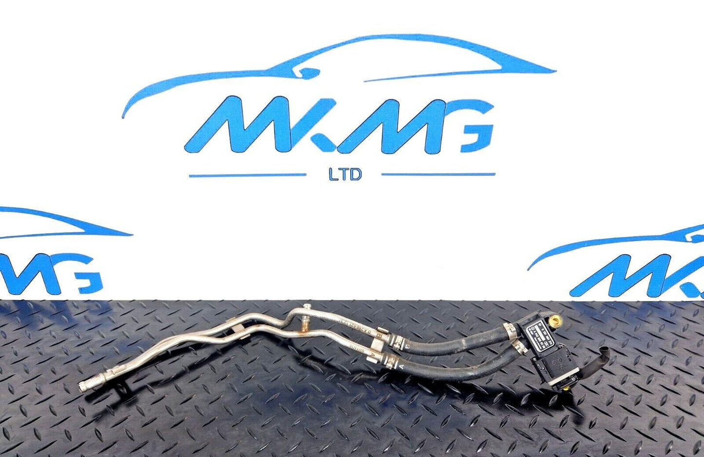 12-18 MERCEDES BENZ W176 LCI AMG LINE GENUINE 2.1 PRESSURE SENSOR PIPES