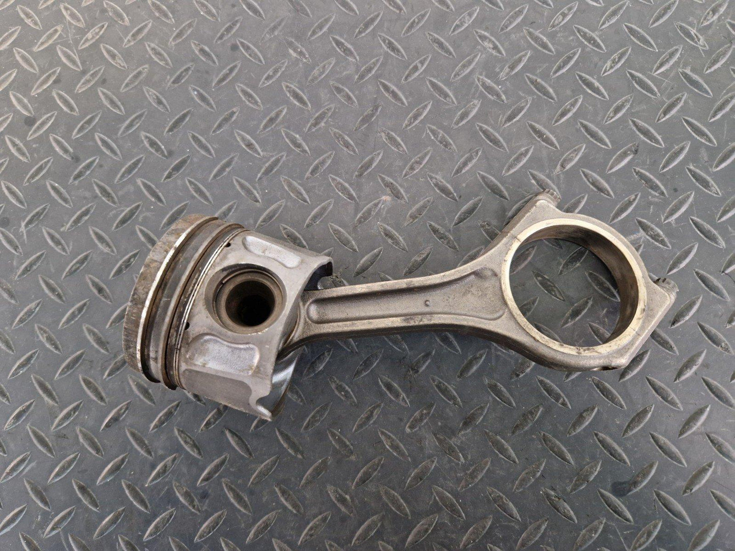 16-20 AUDI Q7 4M 3.0 DIESEL CRTC GENUINE ENGINE PISTON WITH CONNECTING ROD H268X
