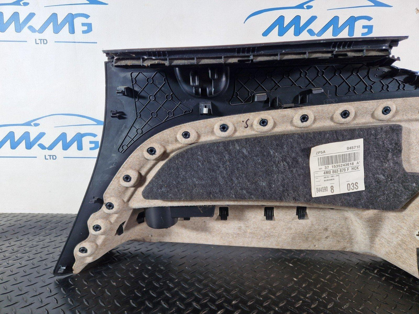 16-20 AUDI Q7 4M REAR LEFT N/S/R GENUINE BOOT TRIM PANEL COVER 4M0863879F