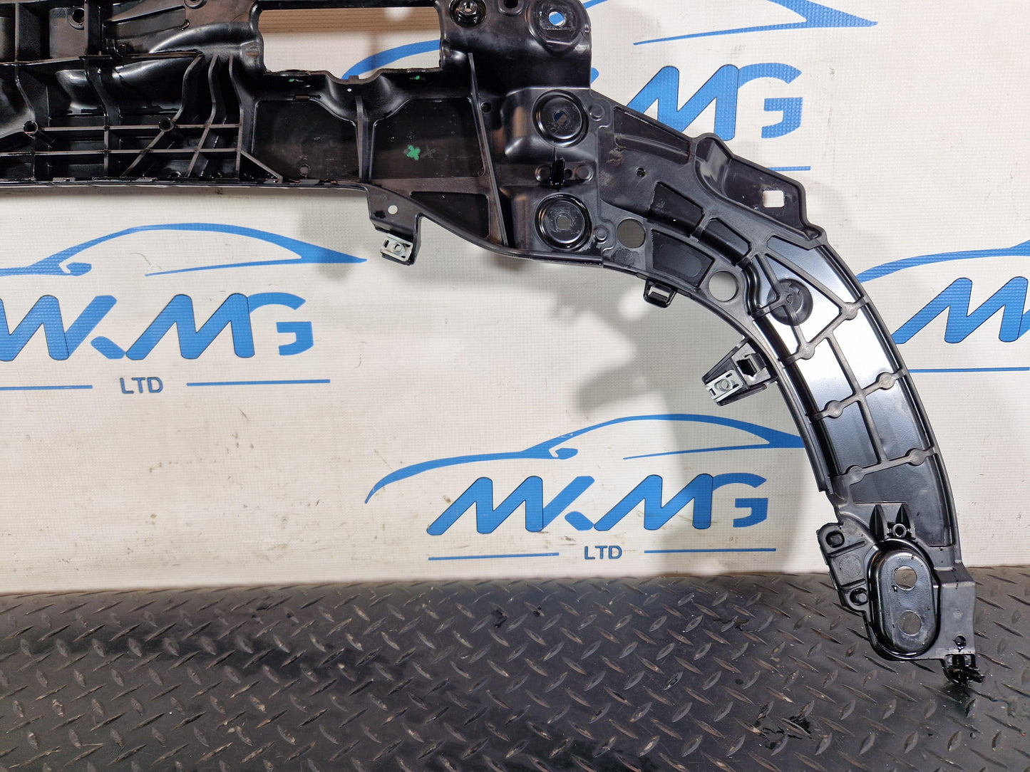 19-ON LAND ROVER EVOQUE L551 GENUINE SLAM PANEL UPPER SECTION K8D216E165AA