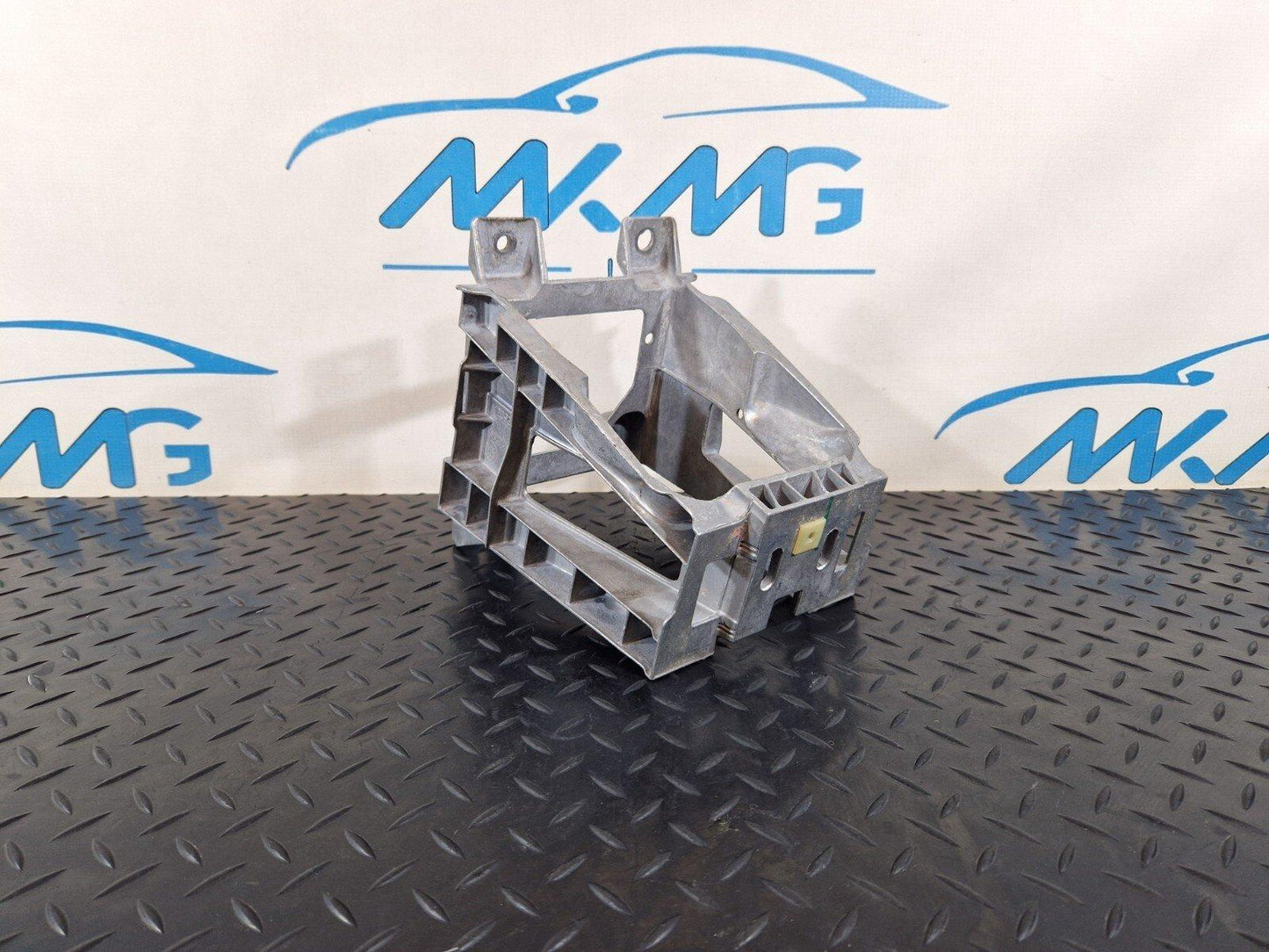14-21 BMW 2 SERIES 218d GRAN TOURER F46 OEM CENTRE CONSOLE BRACKET REAR 9274404