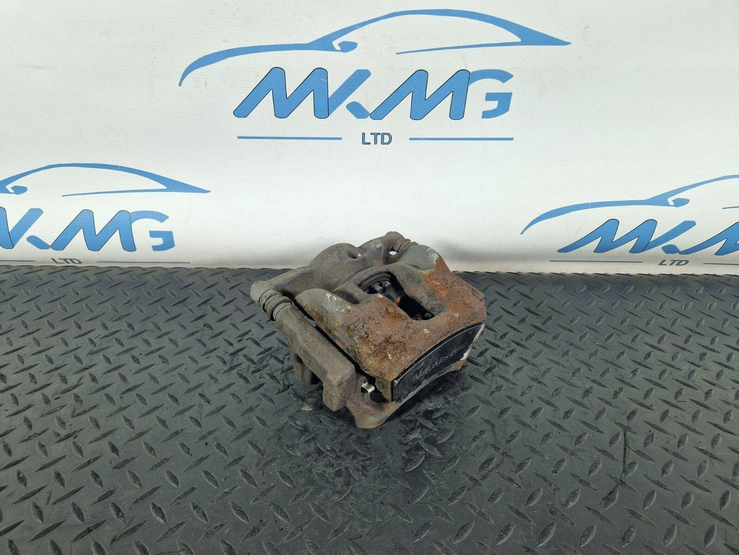 13-19 MERCEDES BENZ CLA C117 BRAKE CALIPER FRONT LEFT SIDE A24639