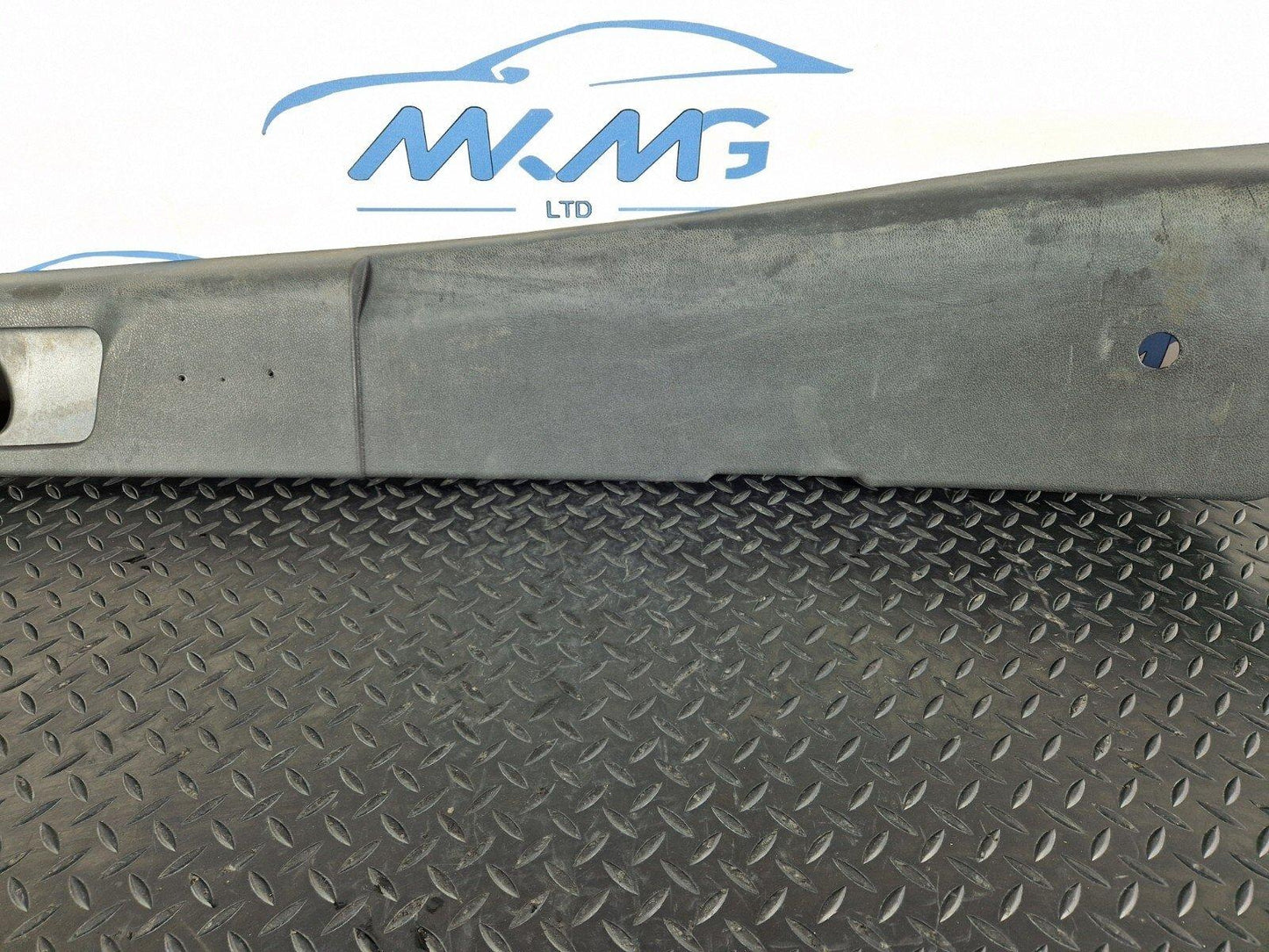 18-ON MERCEDES BENZ SPRINTER W907 LEFT SIDE B PILLAR TRIM COVER A9076903200