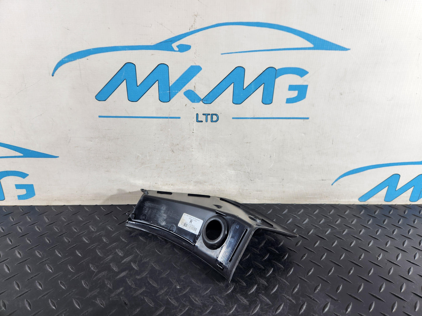 BMW 118i F40 Hatchback Rear Right Drip Rail Cover Trim Genuine 647132