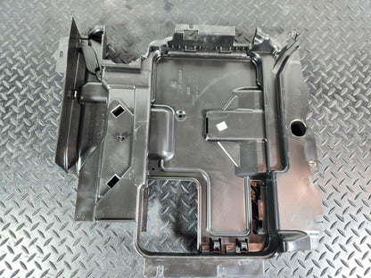 11-19 MERCEDES BENZ ML W166 FRONT FLOOR TRIM COVER BRACKET A1666840018