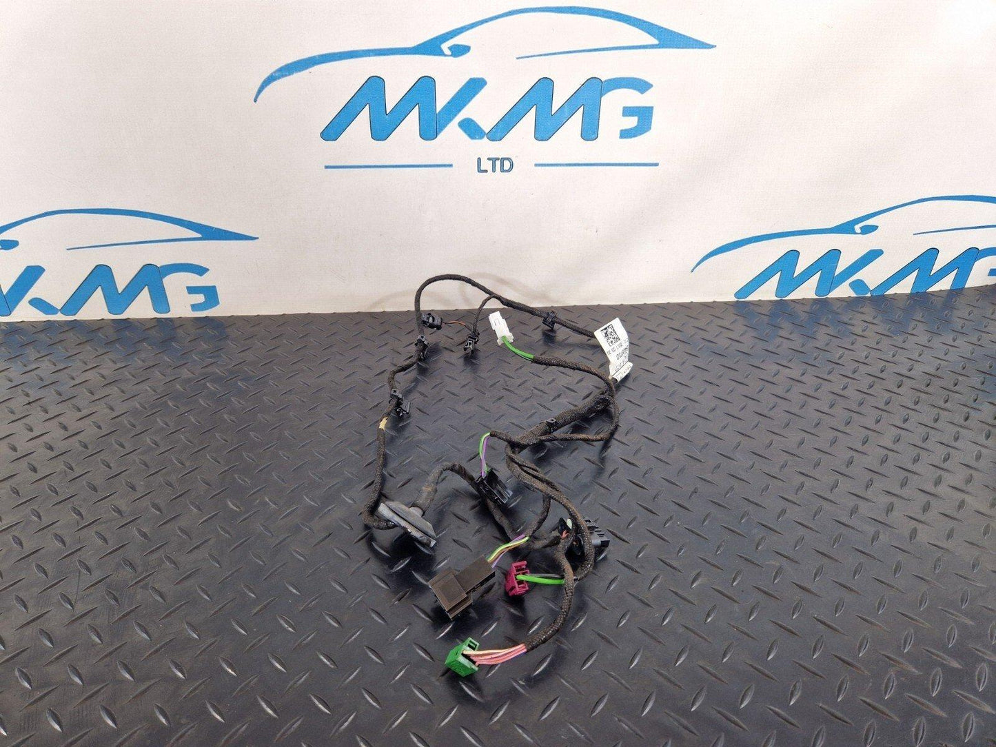 18-ON MERCEDES BENZ A CLASS W177 OEM FRONT RIGHT WIRING LOOM A1775409710