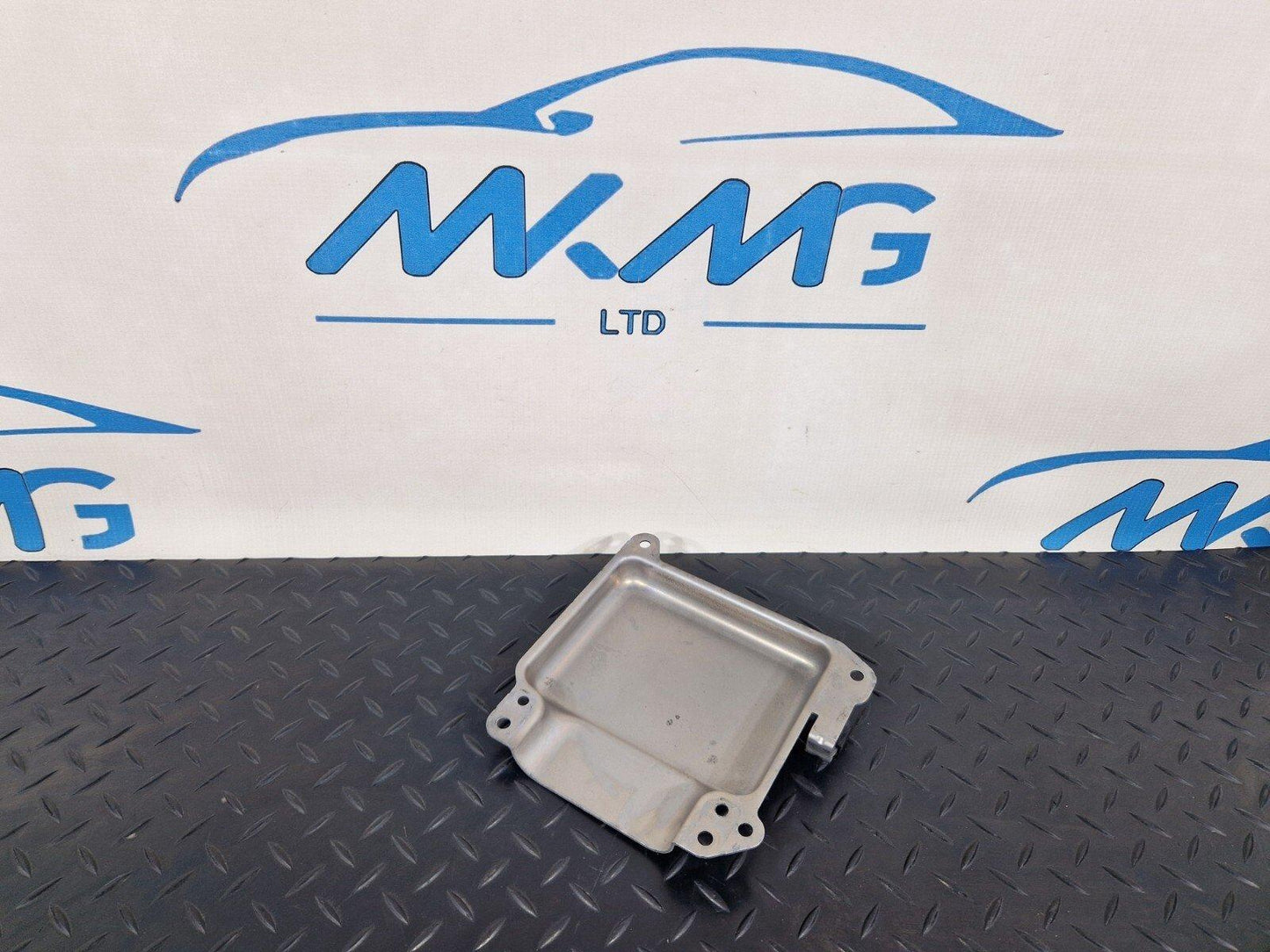 19-ON MERCEDES BENZ CLA C118 WIRING HARNESS COVER SHEET PANEL A1775402201