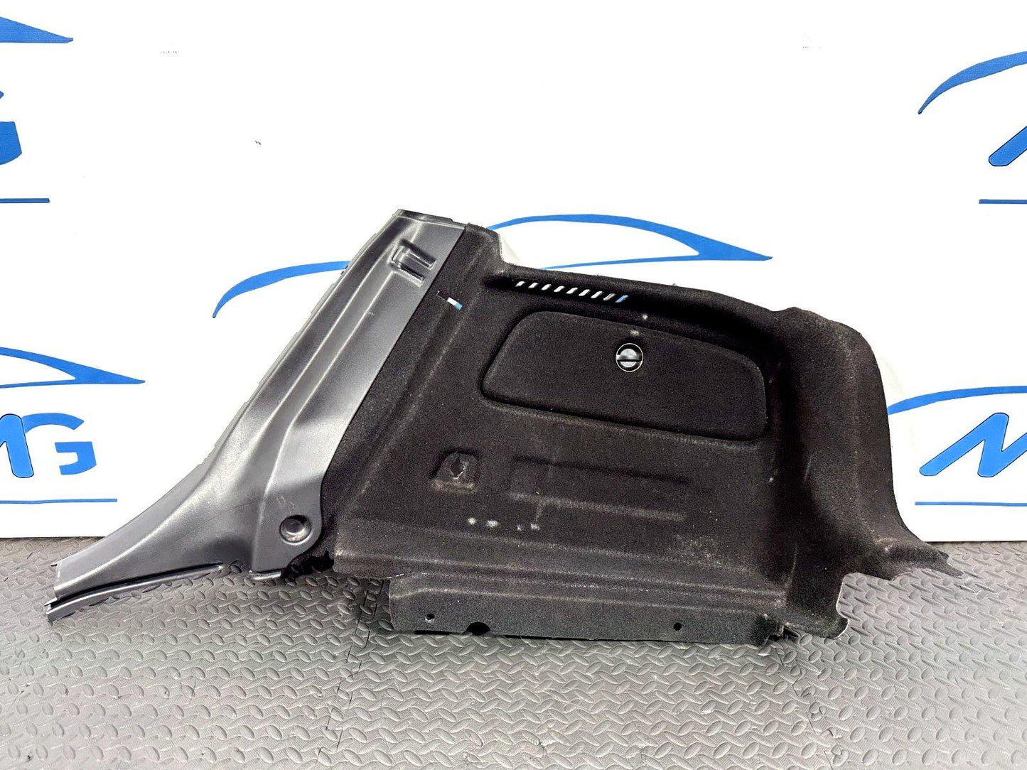 12-18 MERCEDES A-CLASS W176 GENUINE BOOT RIGHT SIDE TRIM COVER A1766902900