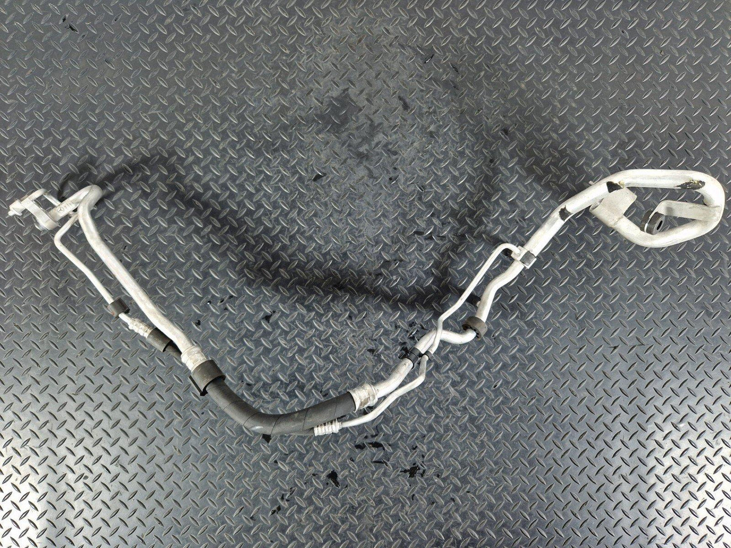 14-21 MERCEDES-BENZ C-CLASS C250D W205 OEM AIRCON PIPE HOSE A2058304502