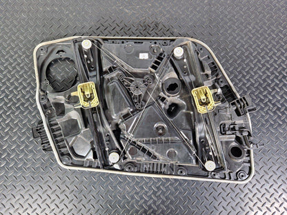 18-ON MERCEDES BENZ A CLASS W177 FRONT LEFT WINDOW REGULATOR A1775409710
