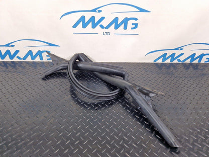 10-18 AUDI A7 4G S-LINE REAR RIGHT DOOR UPPER RUBBER WEATHER SEAL 4G8845696