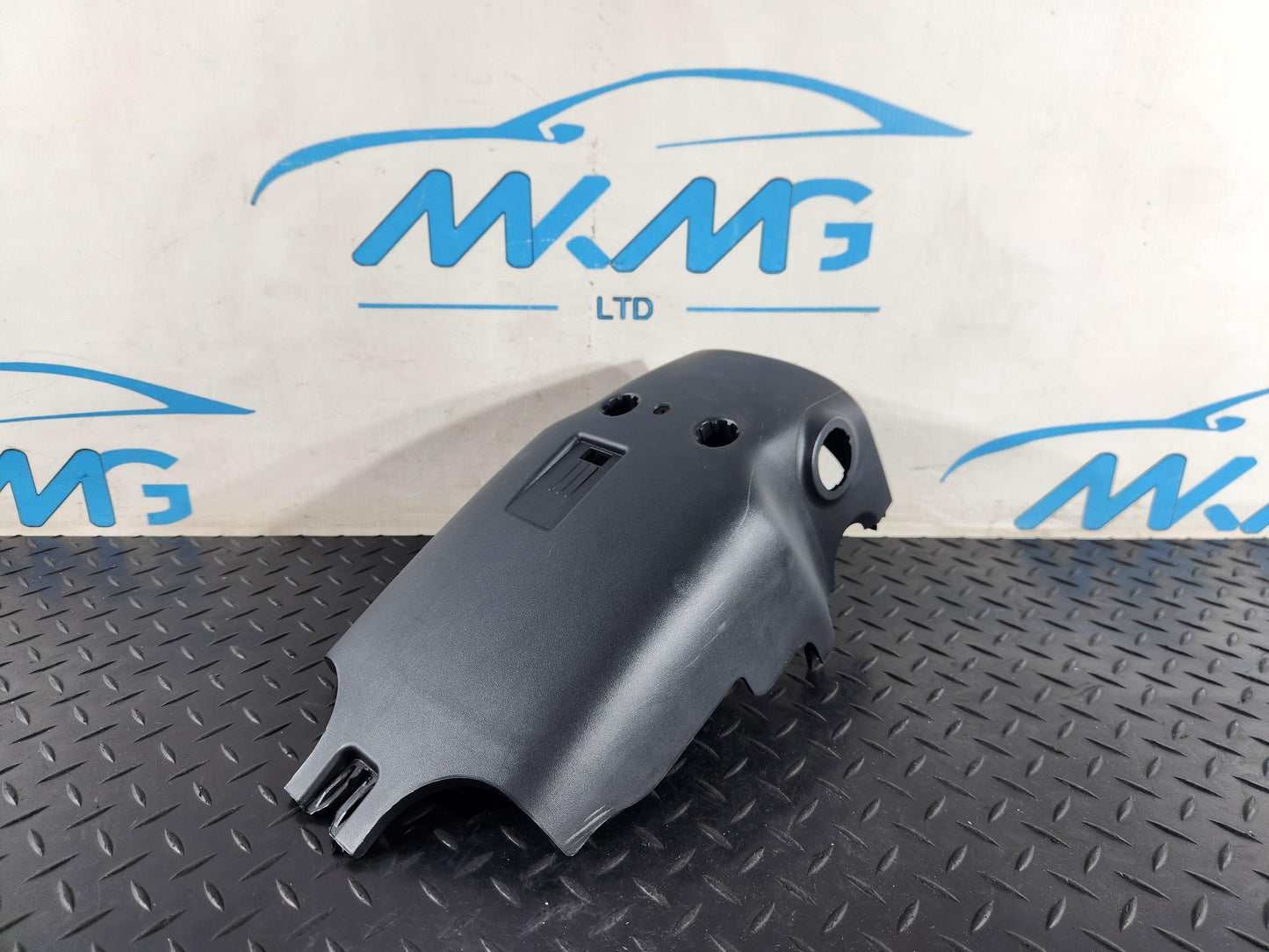 Land Rover Range Rover Evoque L551 SUV Lower Steering Cowling Cover P8D2-3F900-B