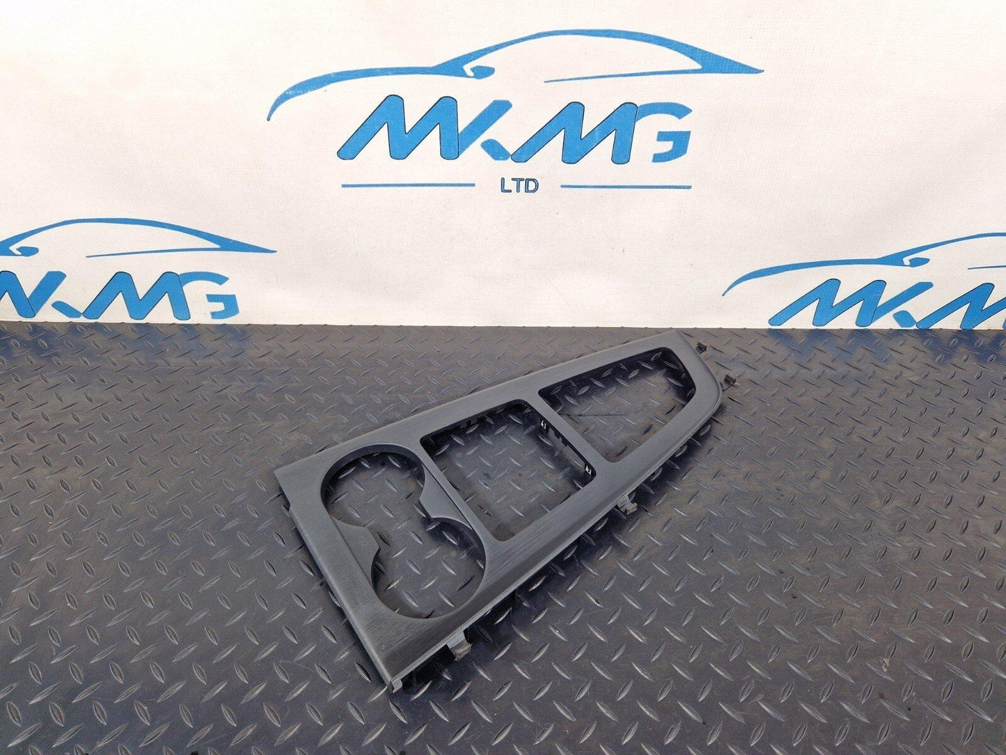 16-19 AUDI A4 B9 GENUINE OEM CENTRE CONSOLE COVER TRIM SURROUND PANEL 8W2864241A