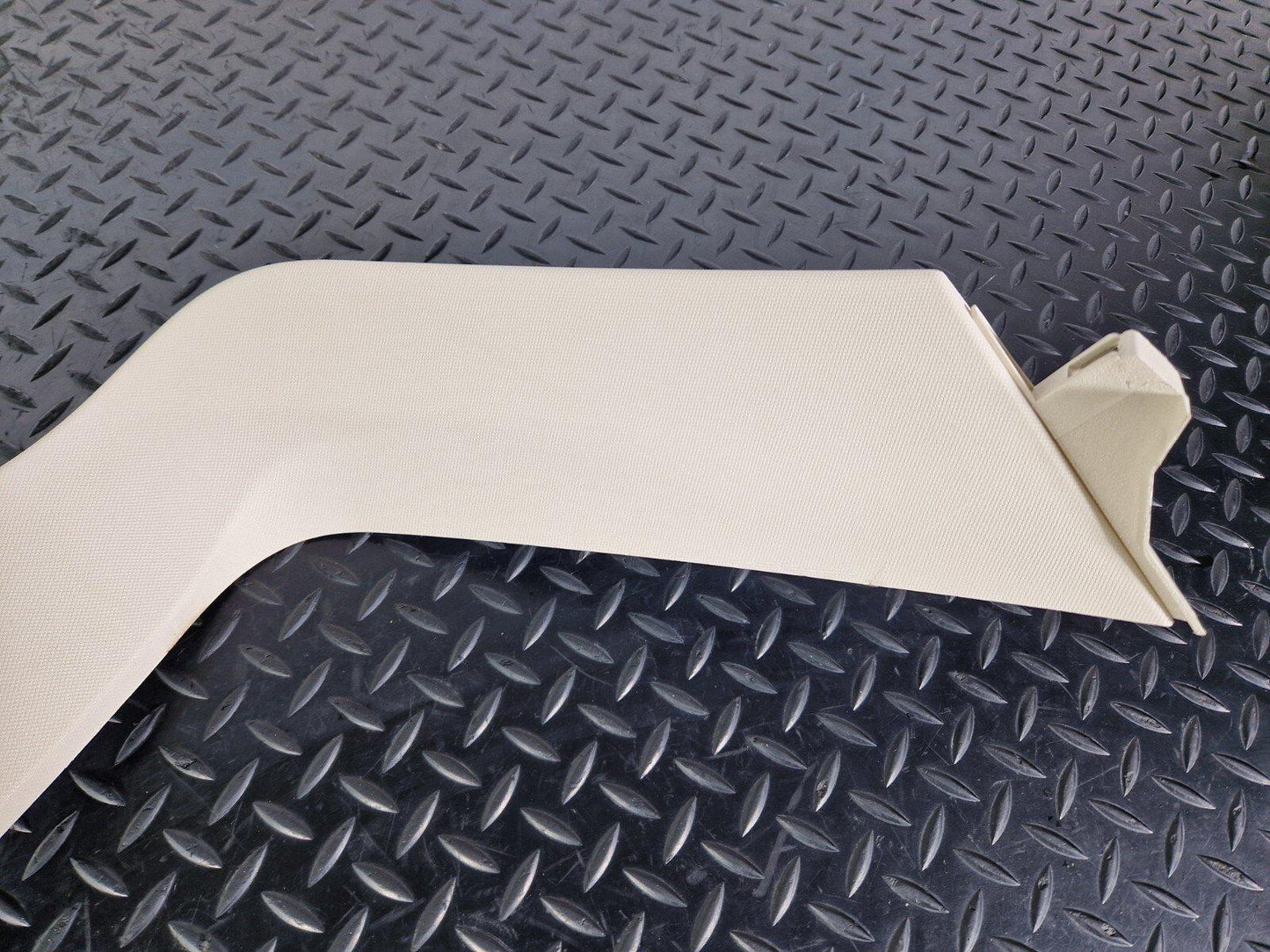 14-21 MERCEDES BENZ W205 ESTATE GENUINE OEM TAILGATE BOOT TRIM PANEL A2057400371