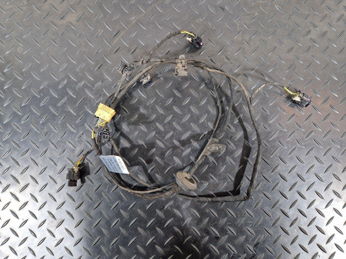 16-19 AUDI A4 B9 GENUINE REAR BUMPER PARKING SENSOR PDC WIRING LOOM 8W0971104A