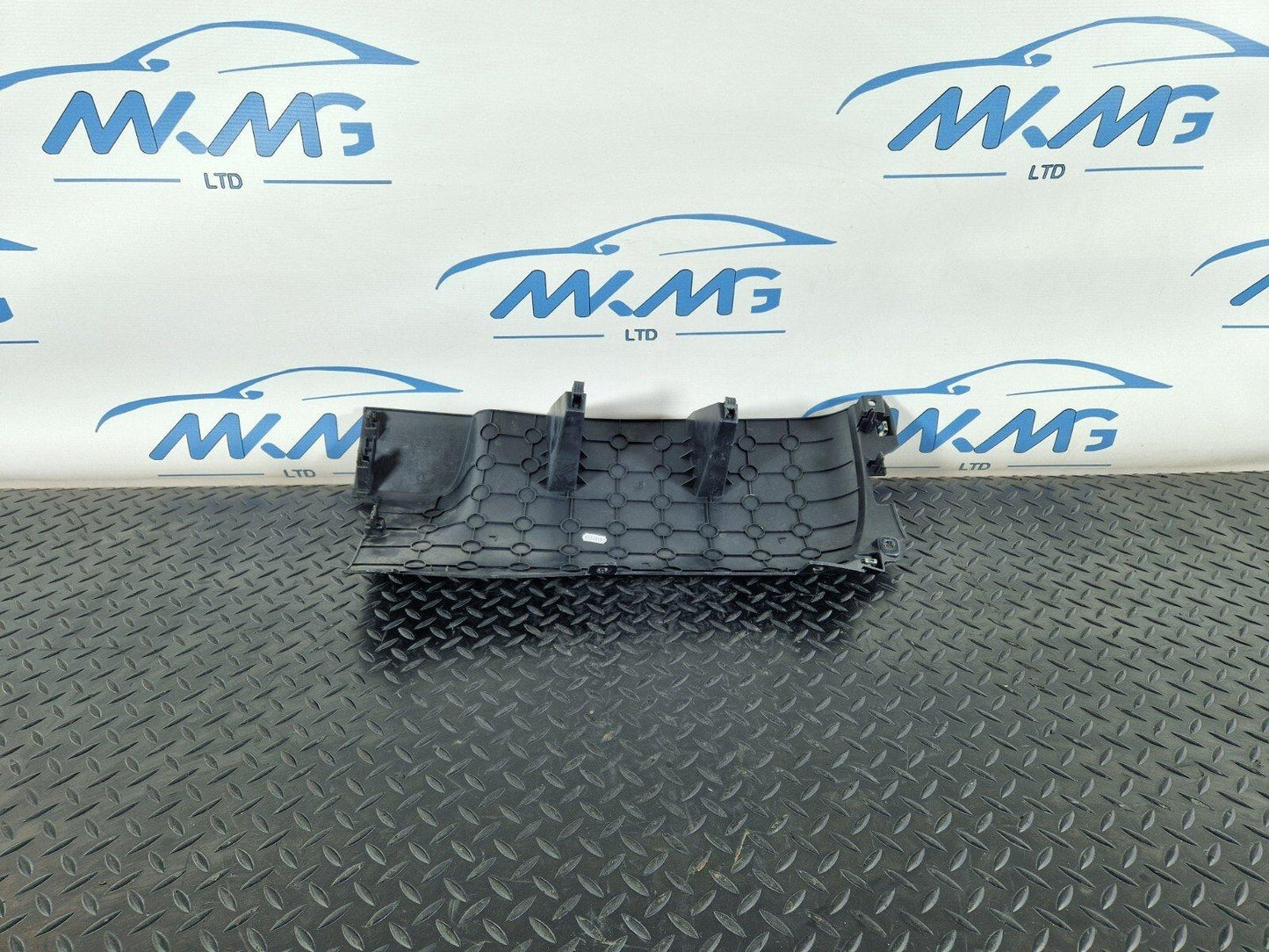 18-ON MERCEDES BENZ SPRINTER W907 DASHBOARD COVER INSTRUMENT PANEL A9106802600
