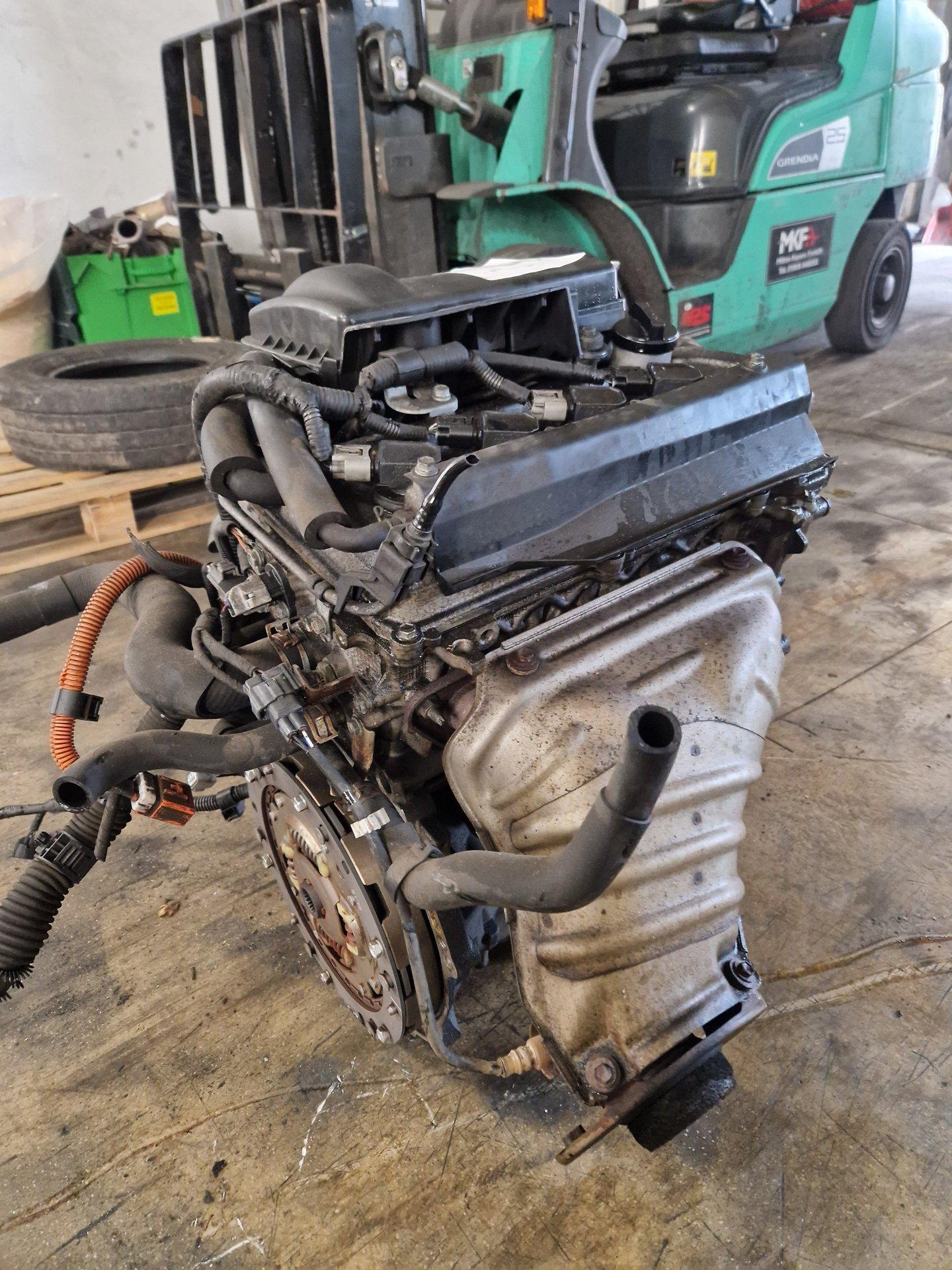 Toyota Prius MK2 (NHW20) Hatchback Engine