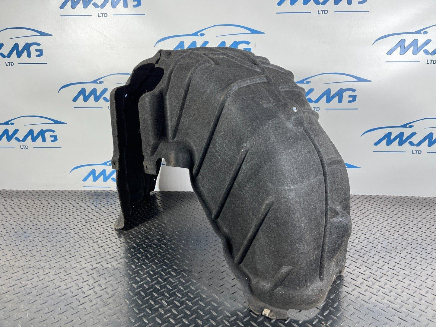 16-19 AUDI A4 B9 Left Rear Arch Liner 8W0810171F