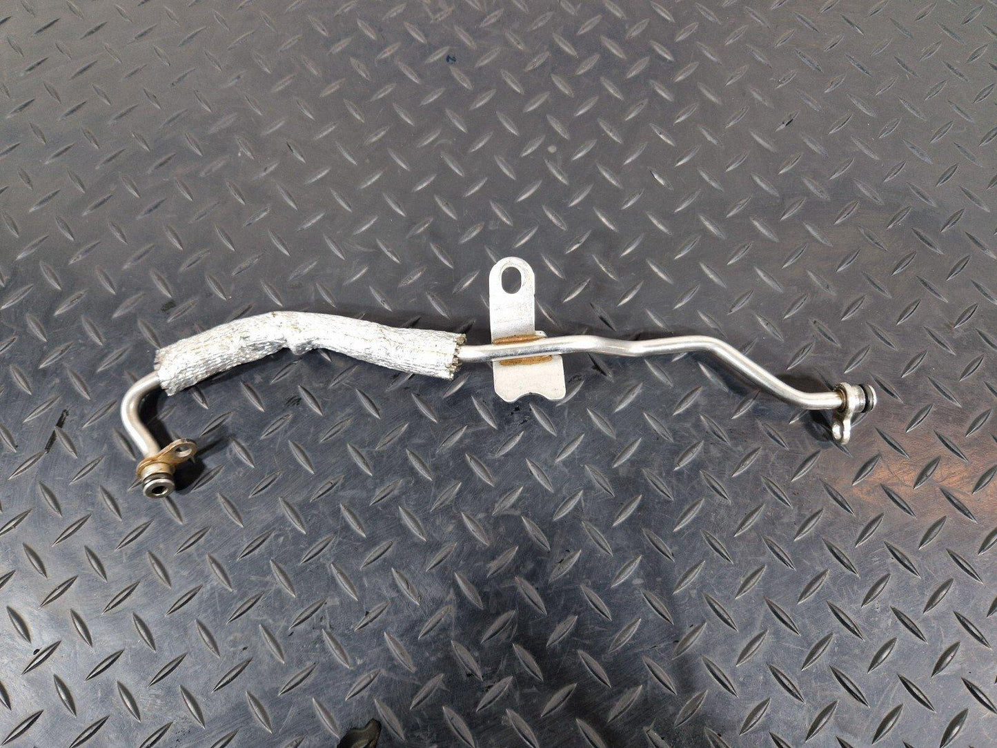 19-ON MERCEDES BENZ B CLASS W247 TURBO OIL FEEED LINE PIPE A6541808200