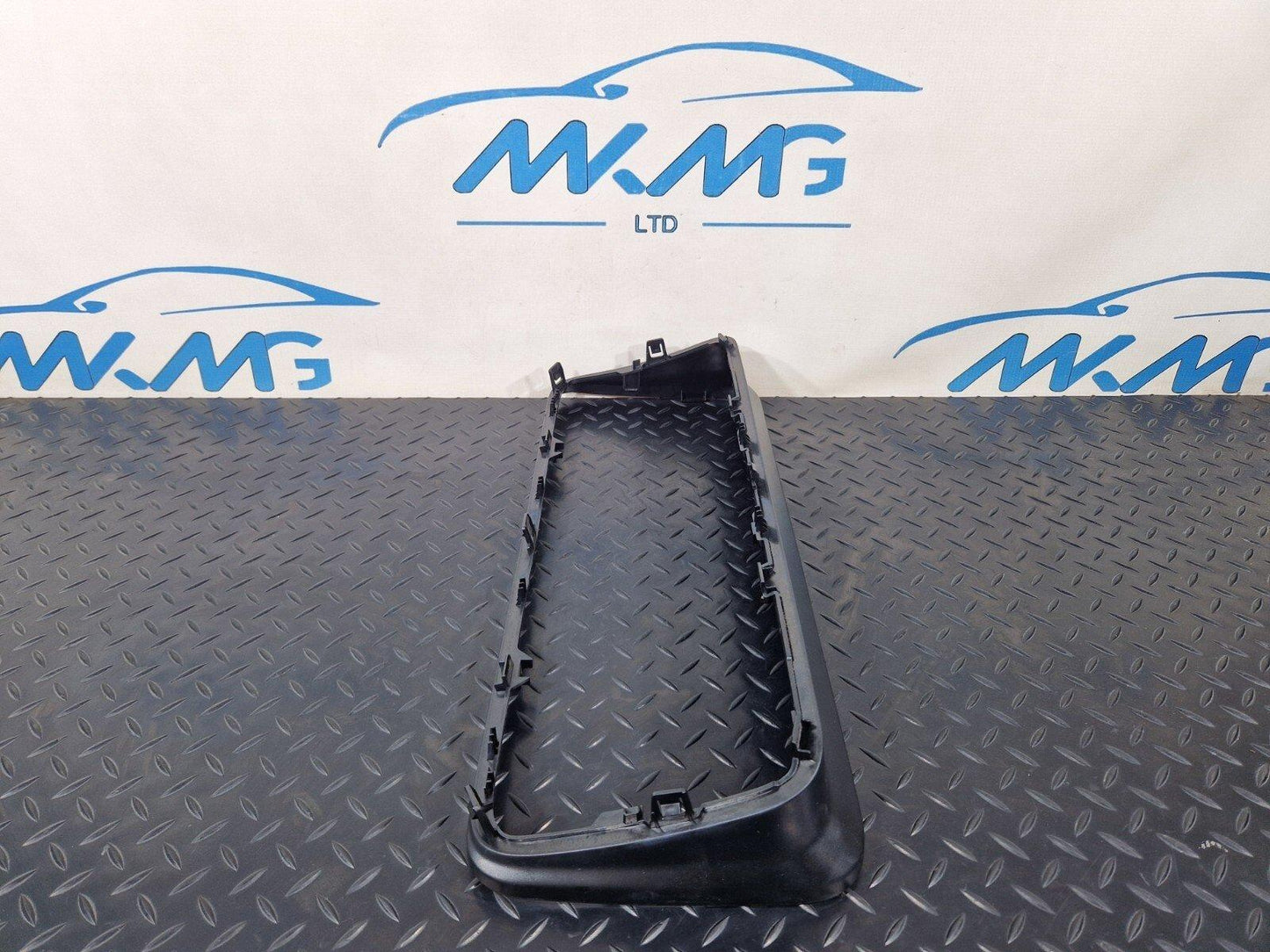 18-ON MERCEDES BENZ SPRINTER W907 OEM DISPLAY TRIM DASHBOARD A9106897100
