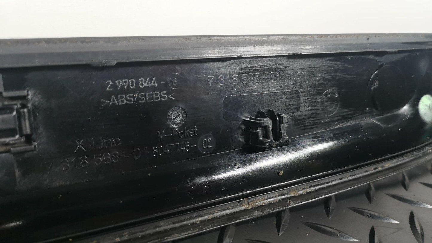 BMW X1 E84 GENUINE FRONT RIGHT DRIVER SIDE STEP KICK PLATE TRIM 2990844
