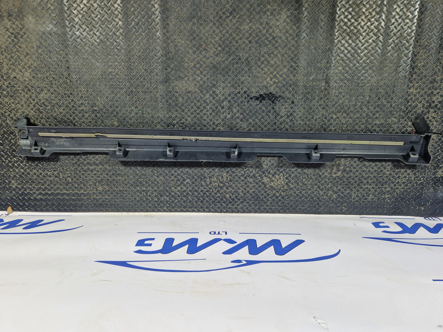 Land Rover Discovery Sport Side Skirt Sill Right Side Genuine FK7210154AD