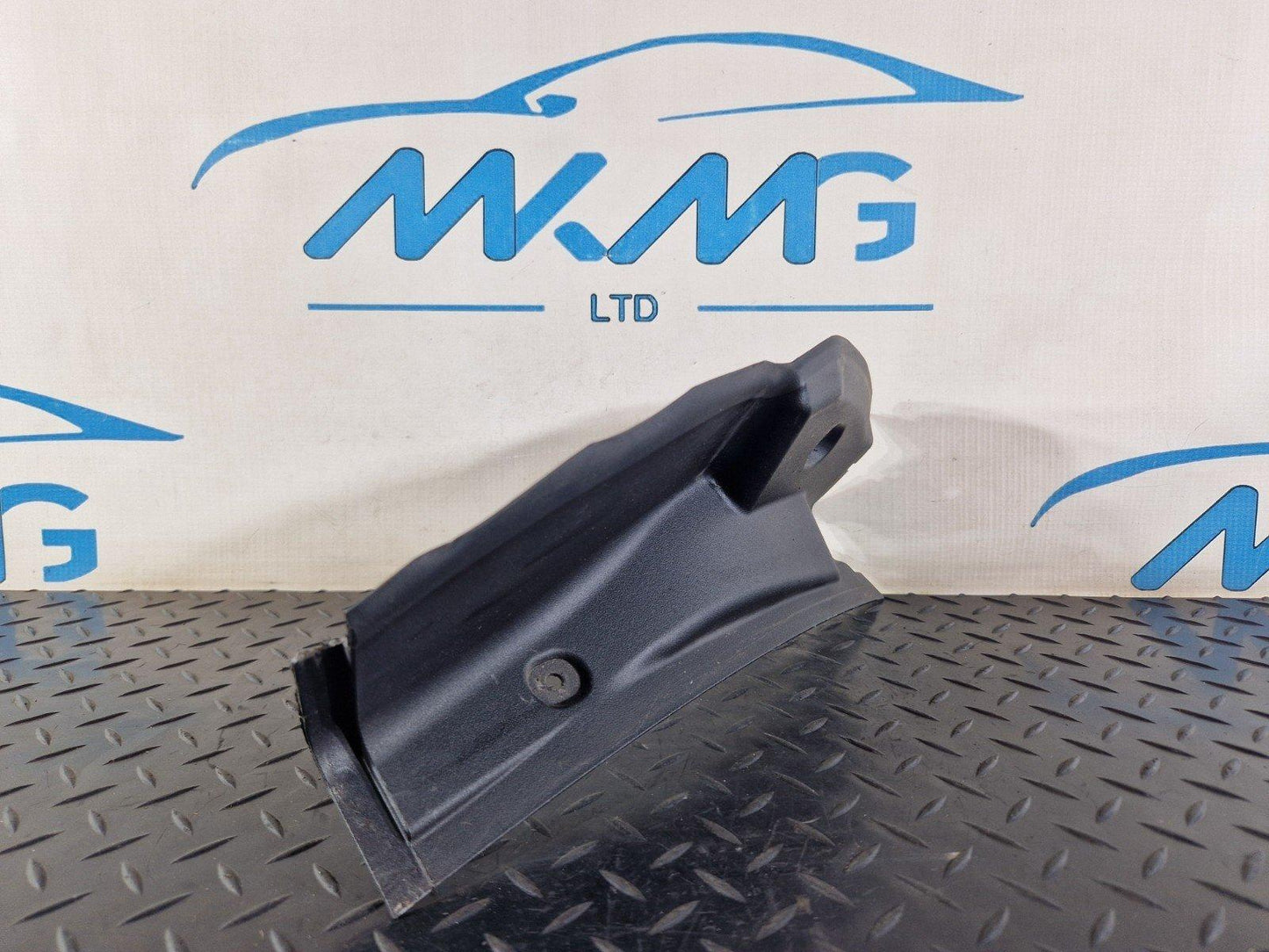 11-19 MERCEDES BENZ ML W166 QUARTER PILLAR TRIM COVER REAR LEFT SIDE A1666910308
