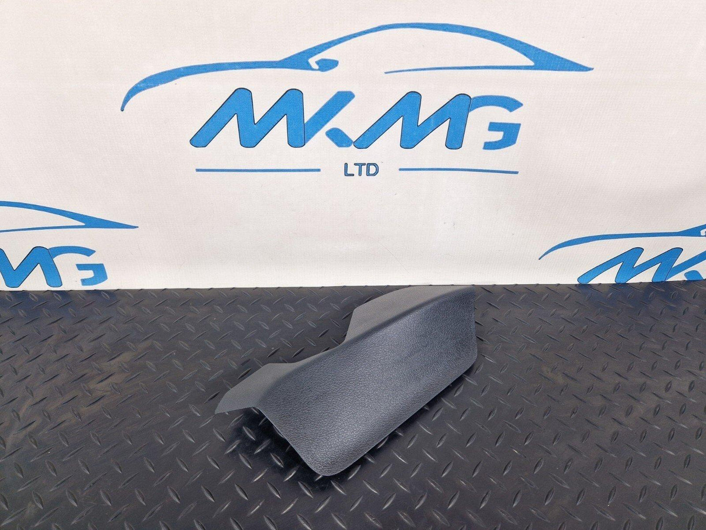 19-ON MERCEDES BENZ CLA C118 INNER REAR LEFT C PILLAR COVER TRIM A1186930500