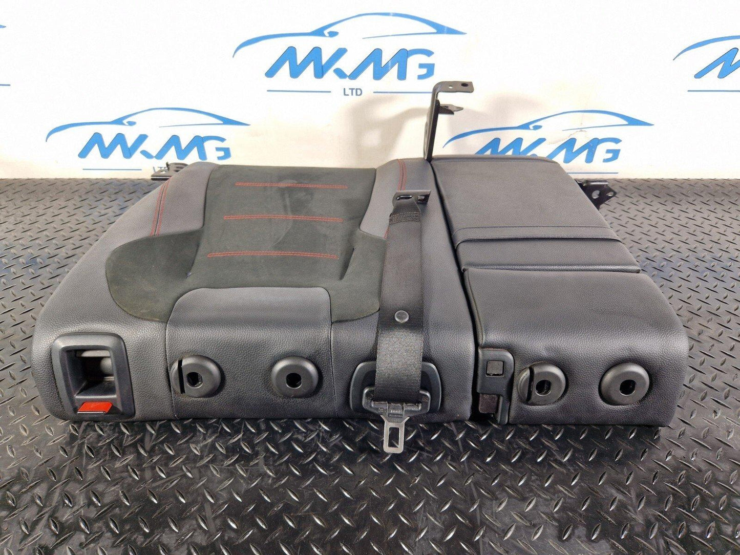 19-ON MERCEDES B CLASS W247 REAR LEFT SIDE DOUBLE SEAT HALF LEATHER BACKREST