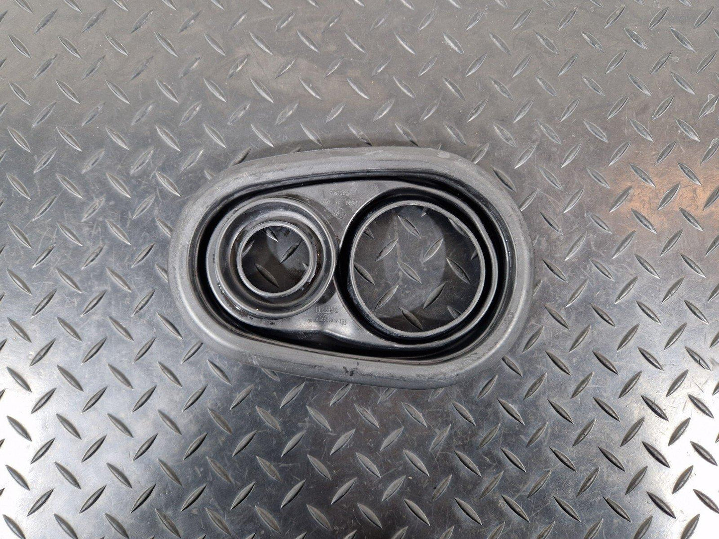 19-ON MERCEDES BENZ A CLASS W177 FUEL TANK FILLER NECK PIPE COVER A1774710200