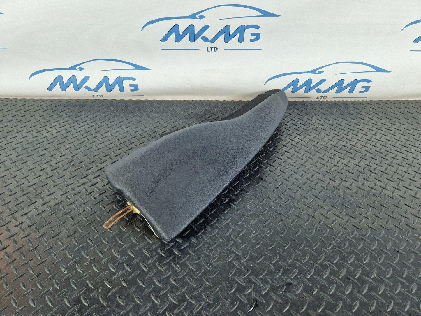14-21 MERCEDES BENZ C200d W205 REAR SEAT BOLSTER PANEL LEFT SIDE N/S 504251021