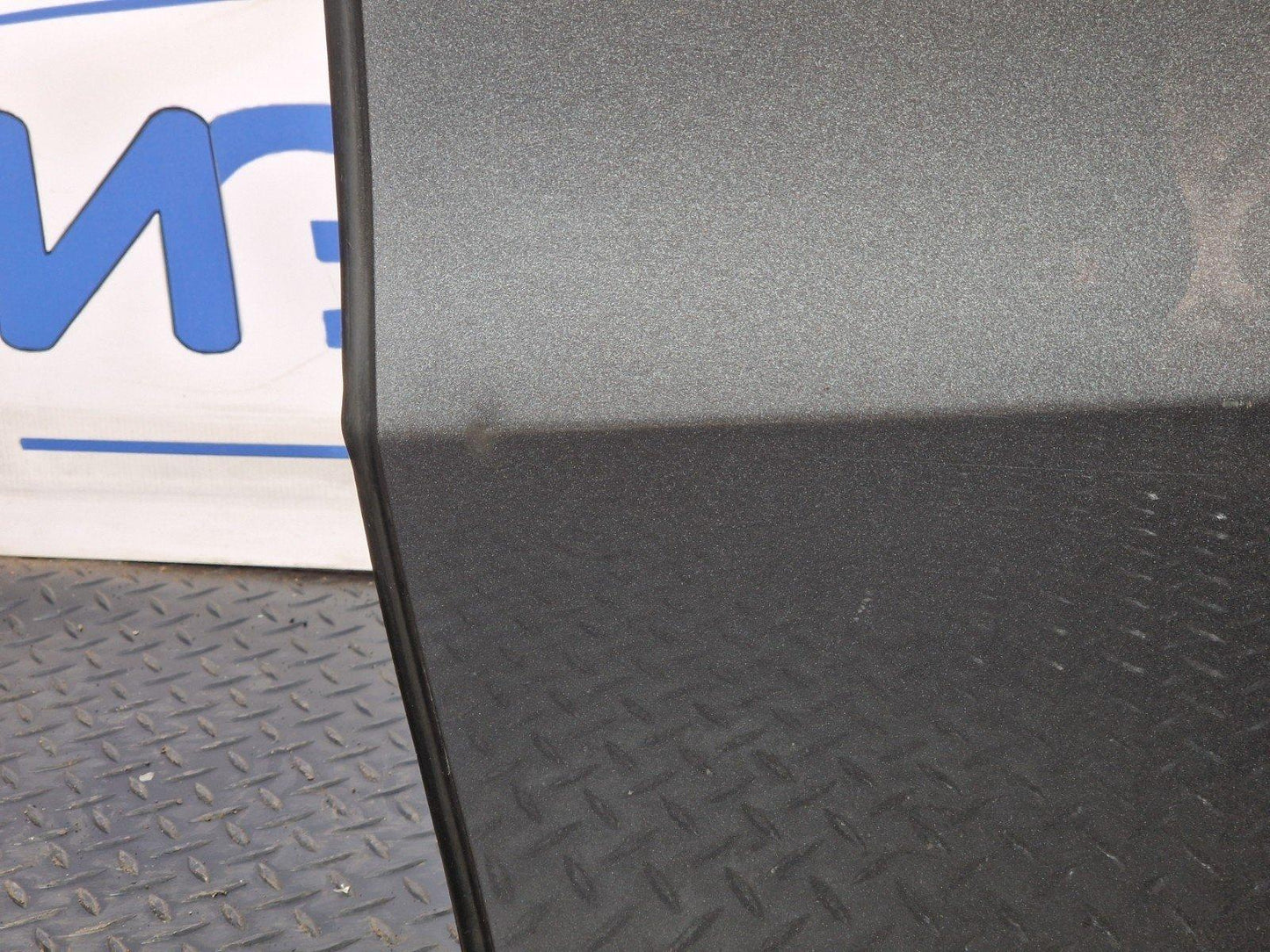 19-ON MERCEDES BENZ B CLASS W247 REAR LEFT N/S COMPLETE DOOR IN GREY 787