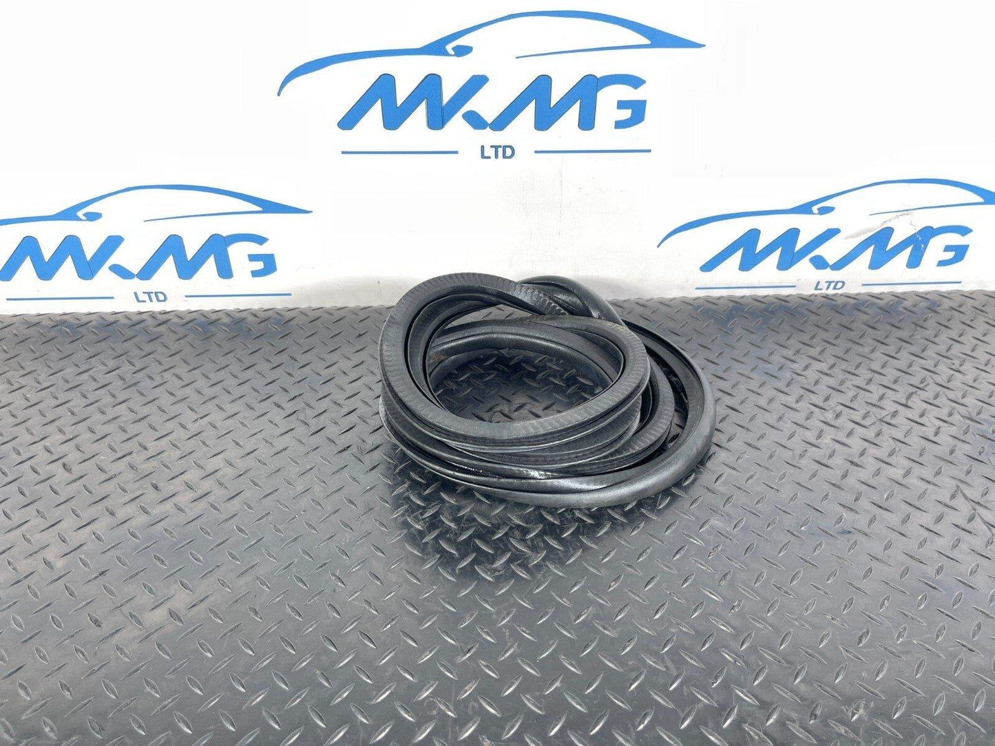 Mercedes W177 V177 Rear Right / Left N/O/S Door Rubber Seal Gasket A1776920700