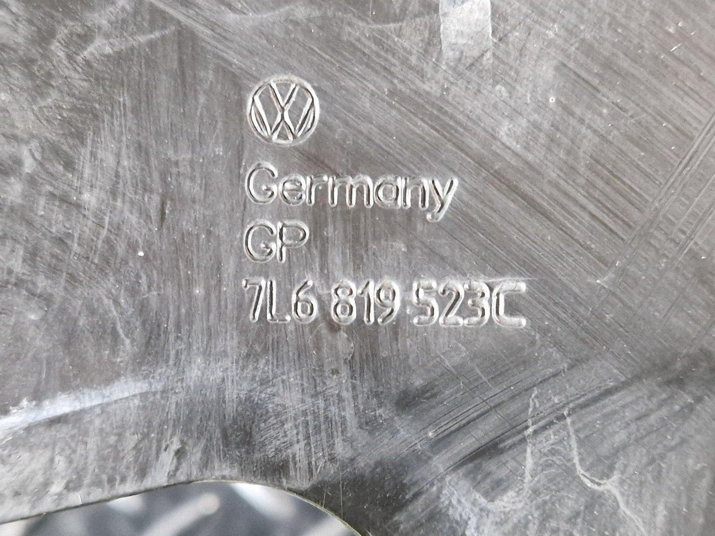 10-15 AUDI Q7 4L OEM ENGINE BAY SCUTTLE PANEL WATER BOX COVER 7L6819523C