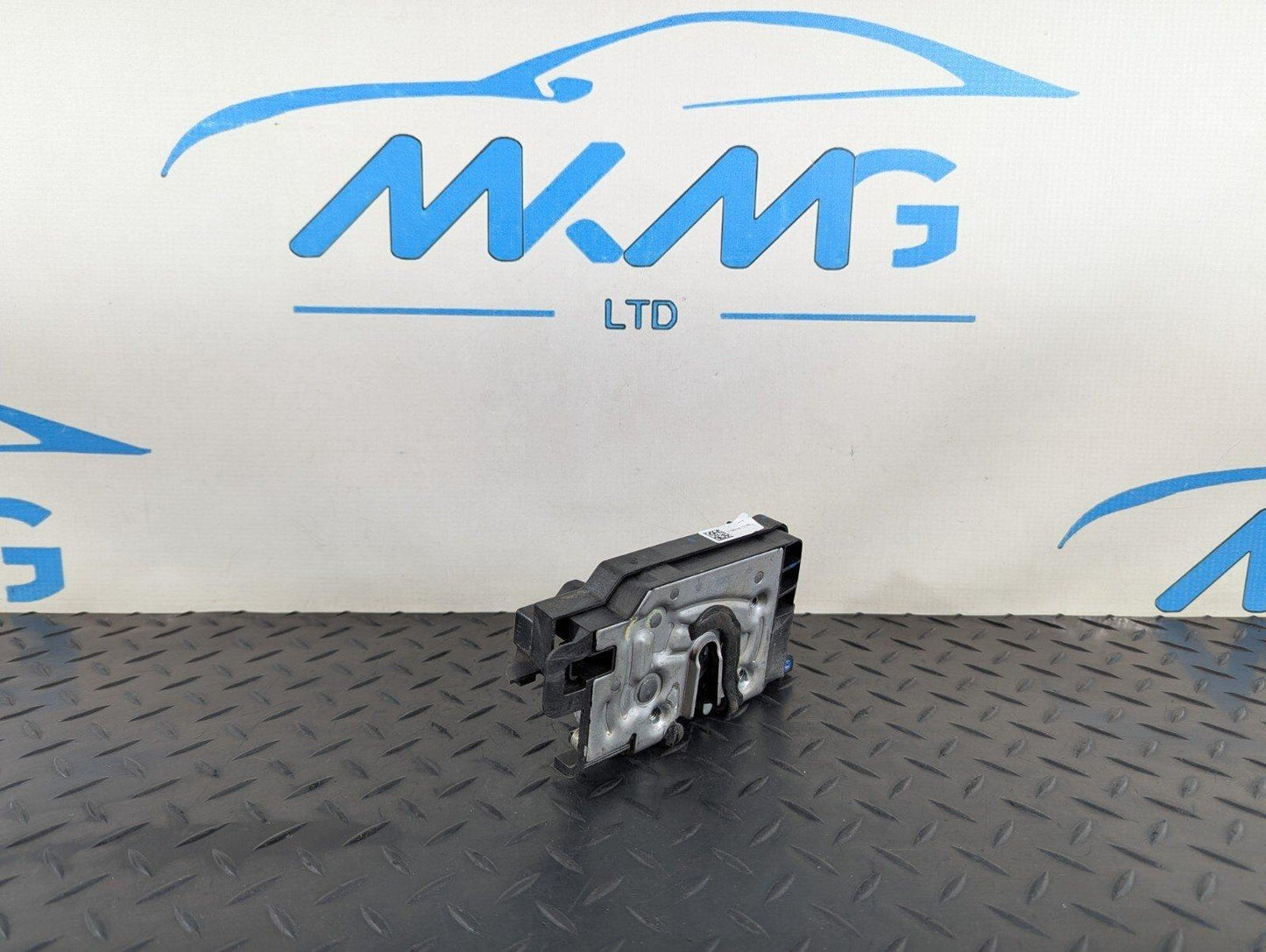 11-19 MERCEDES BENZ ML W166 GENUINE FRONT LEFT DOOR LOCK A0997201335