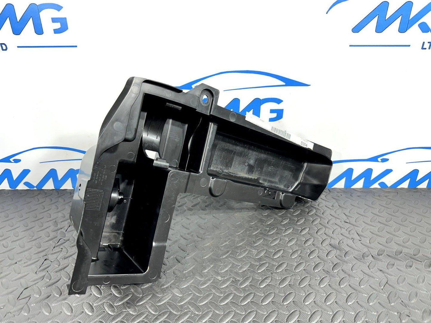 14-21 MERCEDES BENZ C300 W205 GENUINE JACK TOOL KIT BOX A2058991514