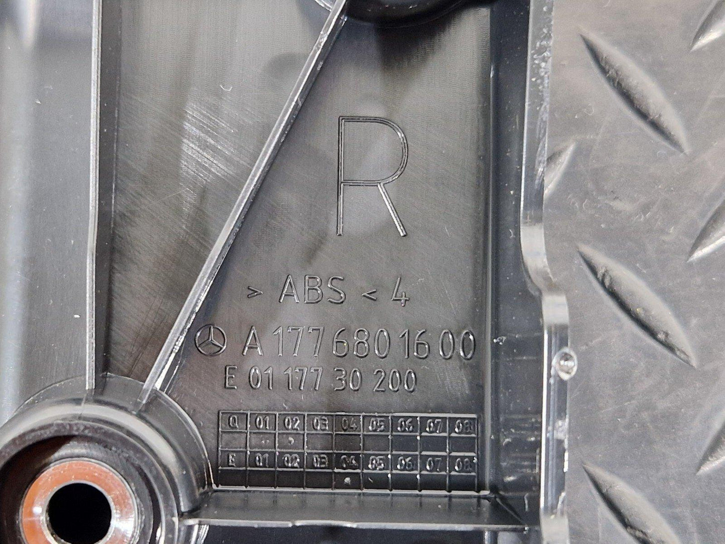 18-ON MERCEDES BENZ A CLASS W177TRUNK BOOT HITCH RIGHT TRIM PANEL A1776801600