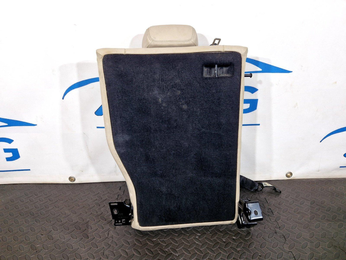 14-21 MERCEDES BENZ C CLASS W205 REAR LEFT N/S LEATHER SEAT BACKREST BEIGE