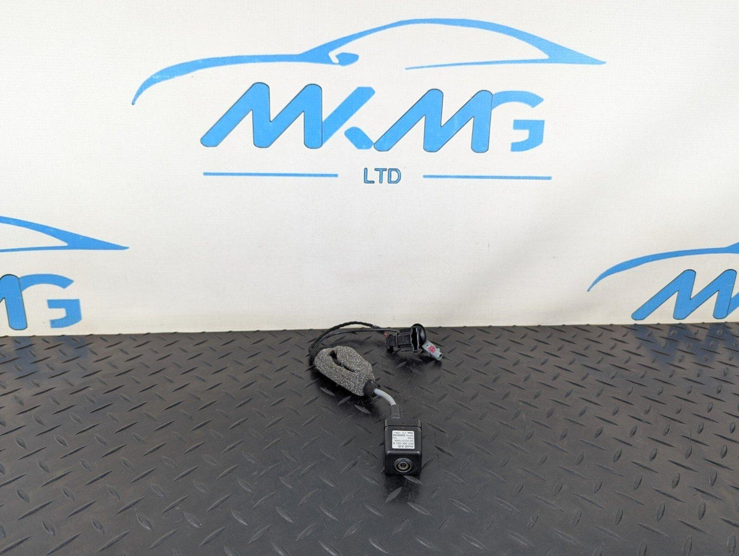 10-17 AUDI A8 4H GENUINE REVERSING CAMERA 8K0980551B