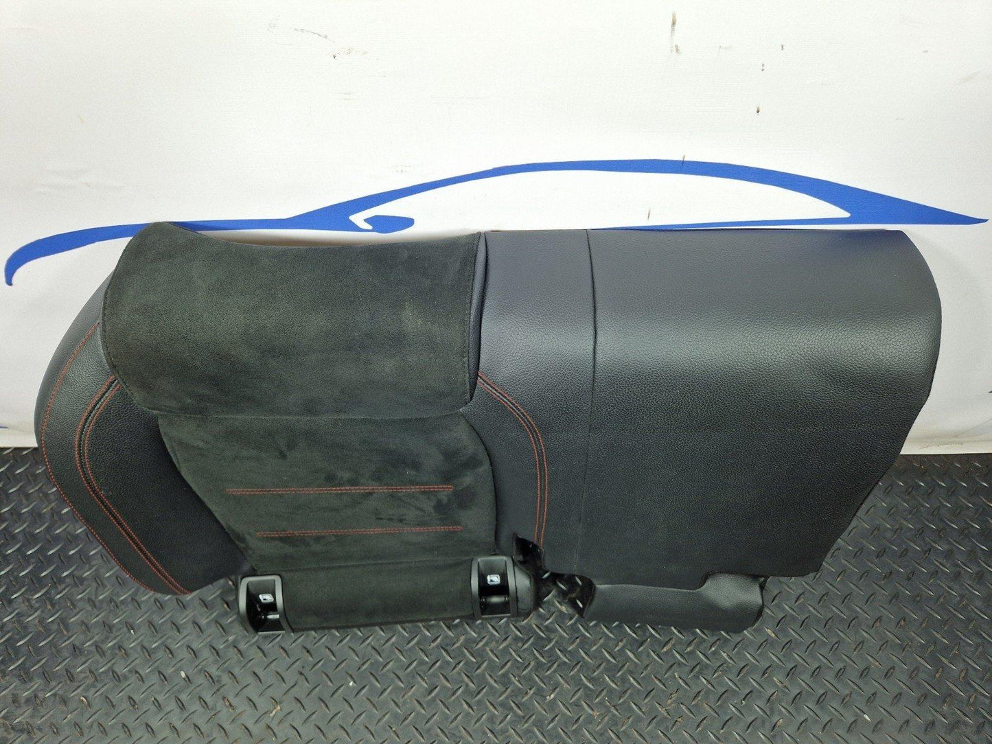 19-ON MERCEDES BENZ B CLASS W247 REAR RIGHT O/S HALF LEATHER BENCH