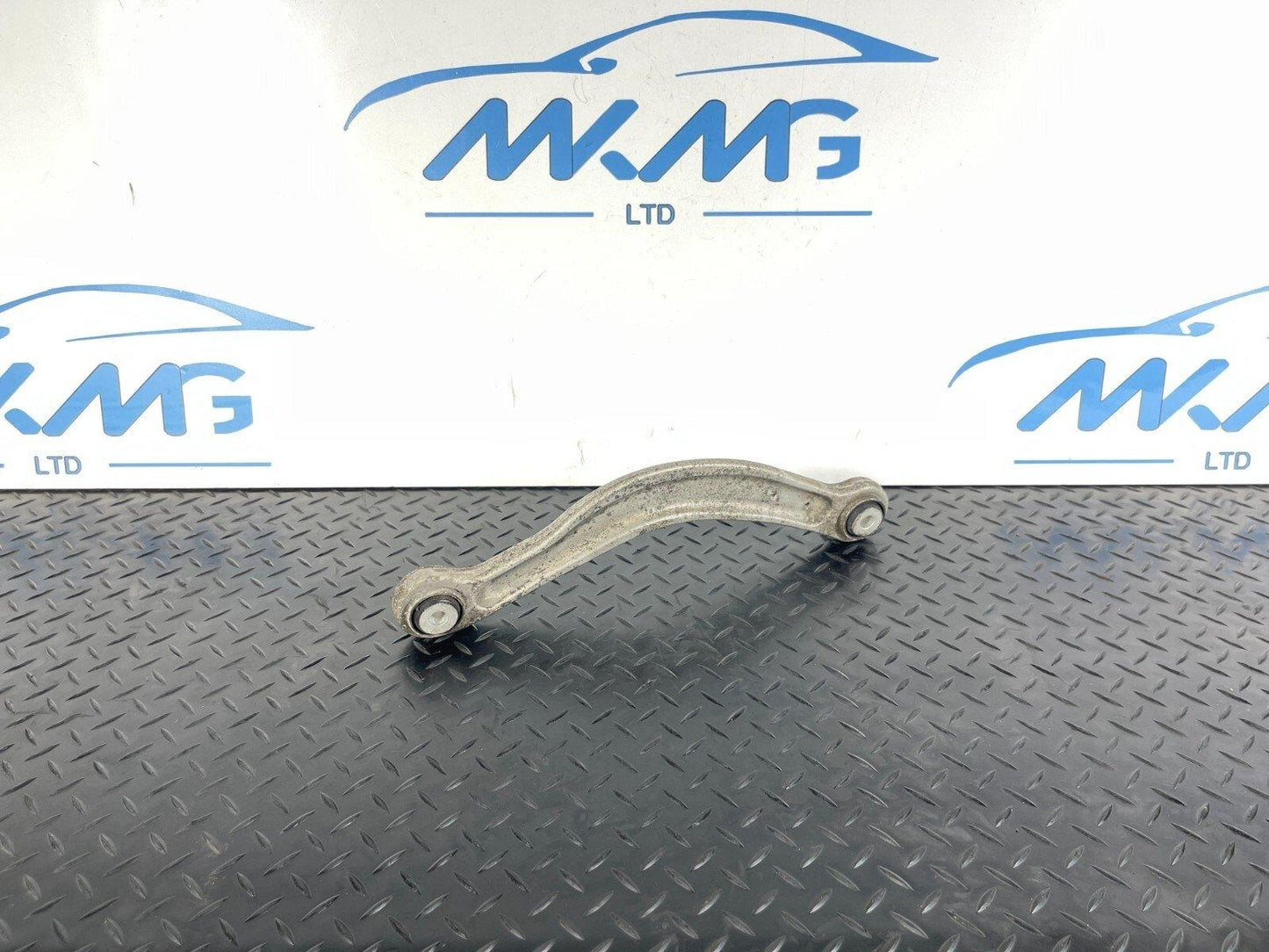 14-21 MERCEDES BENZ C350e W205  REAR LEFT CONTROL ARM WISHBONE 20407FI9