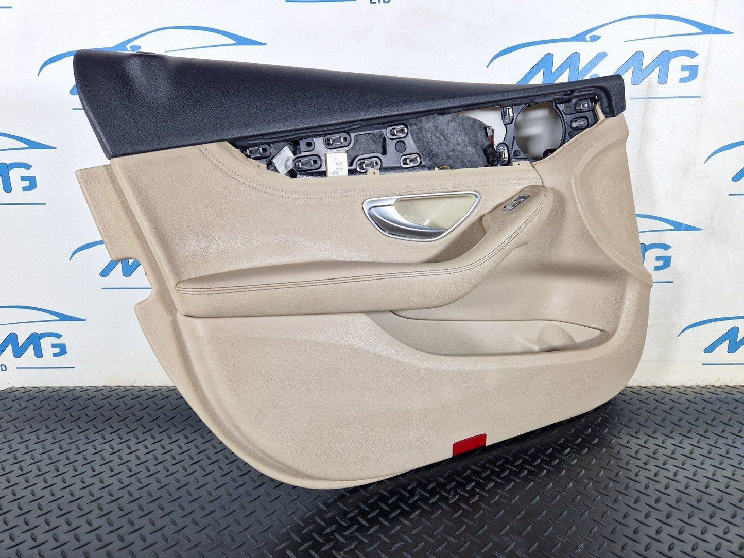 14-21 MERCEDES-BENZ C-CLASS W205 OEM FRONT PASSENGER SIDE N/S DOOR CARD PANEL