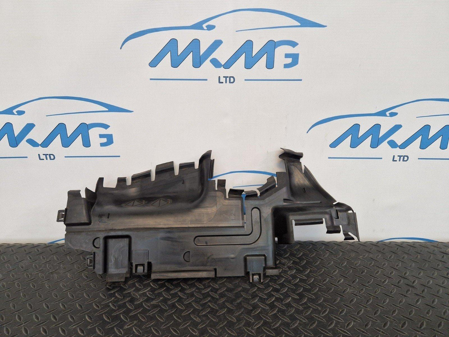 16-20 AUDI Q7 4M GENUINE AIR GUIDE RADIATOR 4M0121283CK