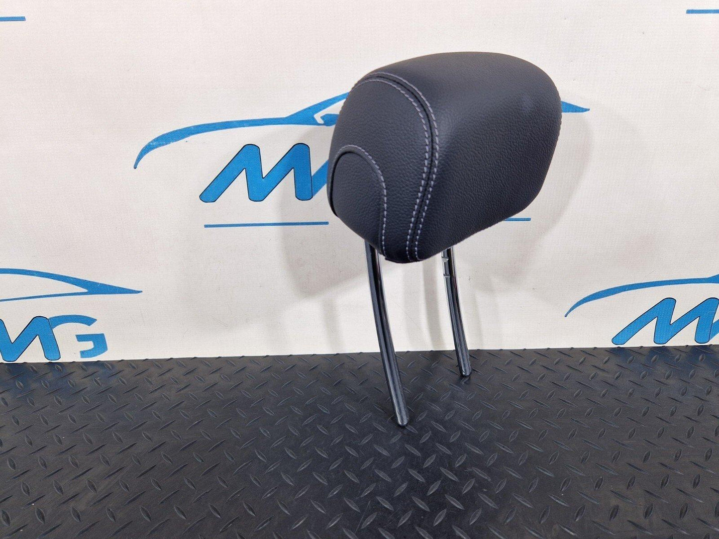 14-21 MERCEDES BENZ C200d W205 REAR SEAT HEAD REST FITS LEFT & RIGHT A2059702950