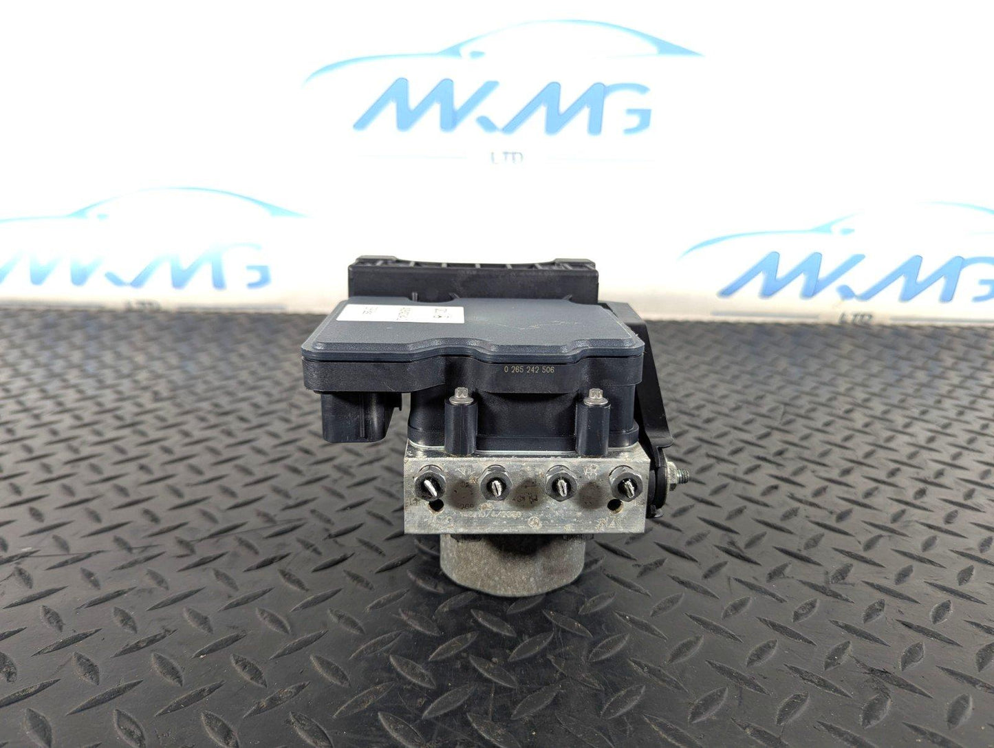 13-19 MERCEDES BENZ CLA C117 ABS PUMP CONTROL MODULE UNIT GENUINE A2464300201