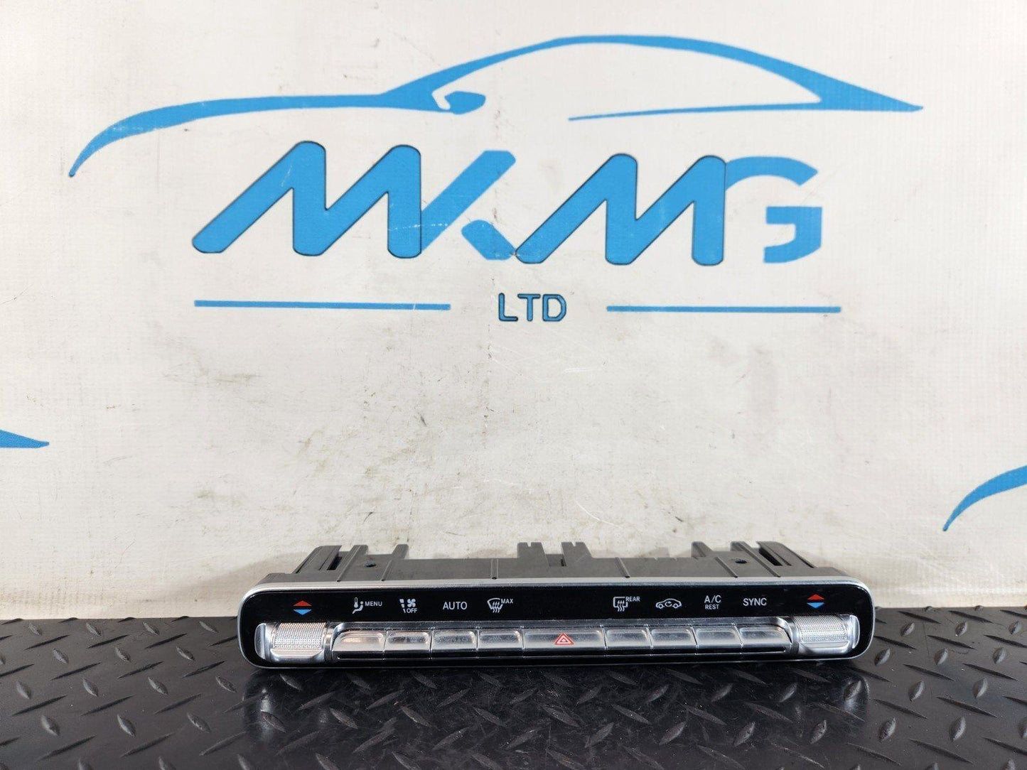 19-ON MERCEDES B CLASS W247 HEATER SWITCH CLIMATE CONTROL UNIT PANEL A2479056703
