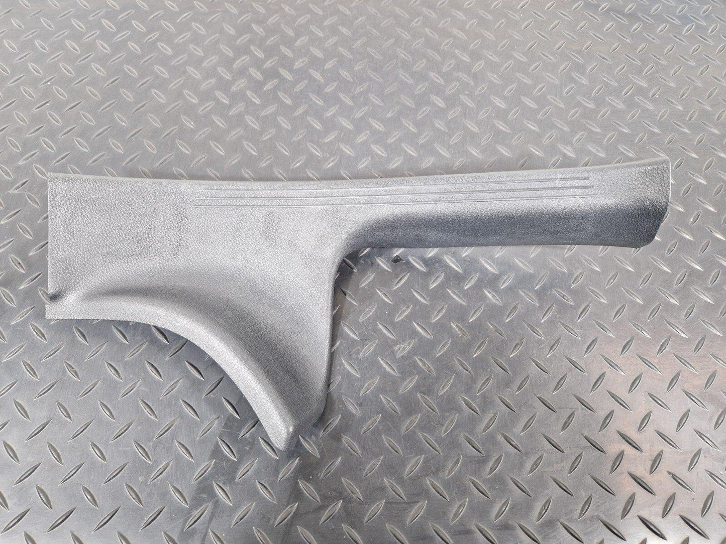 14-21 MERCEDES BENZ C200d W205 REAR LEFT SIDE INNER SILL COVER PANEL A2056860136