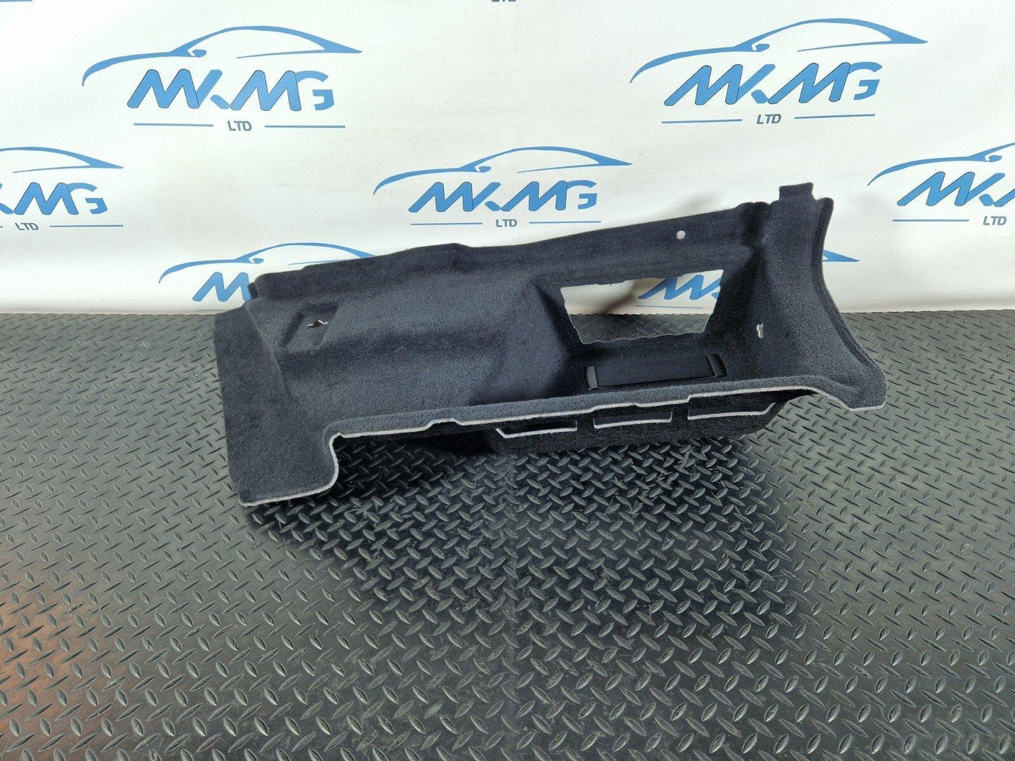 16-22 BMW X1 F48 OEM LEFT PASSENGER SIDE BOOT SIDE COVER LINER 7425643