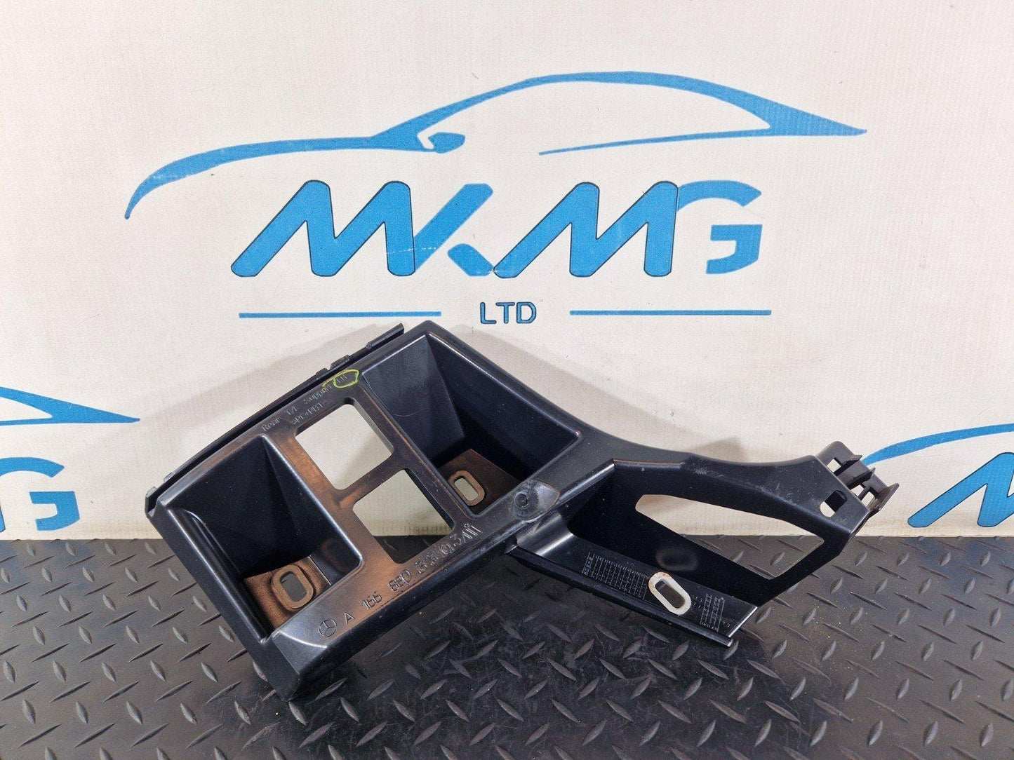 11-19 MERCEDES BENZ ML W166 REAR BUMPER LEFT SIDE BRACKET A1668803303